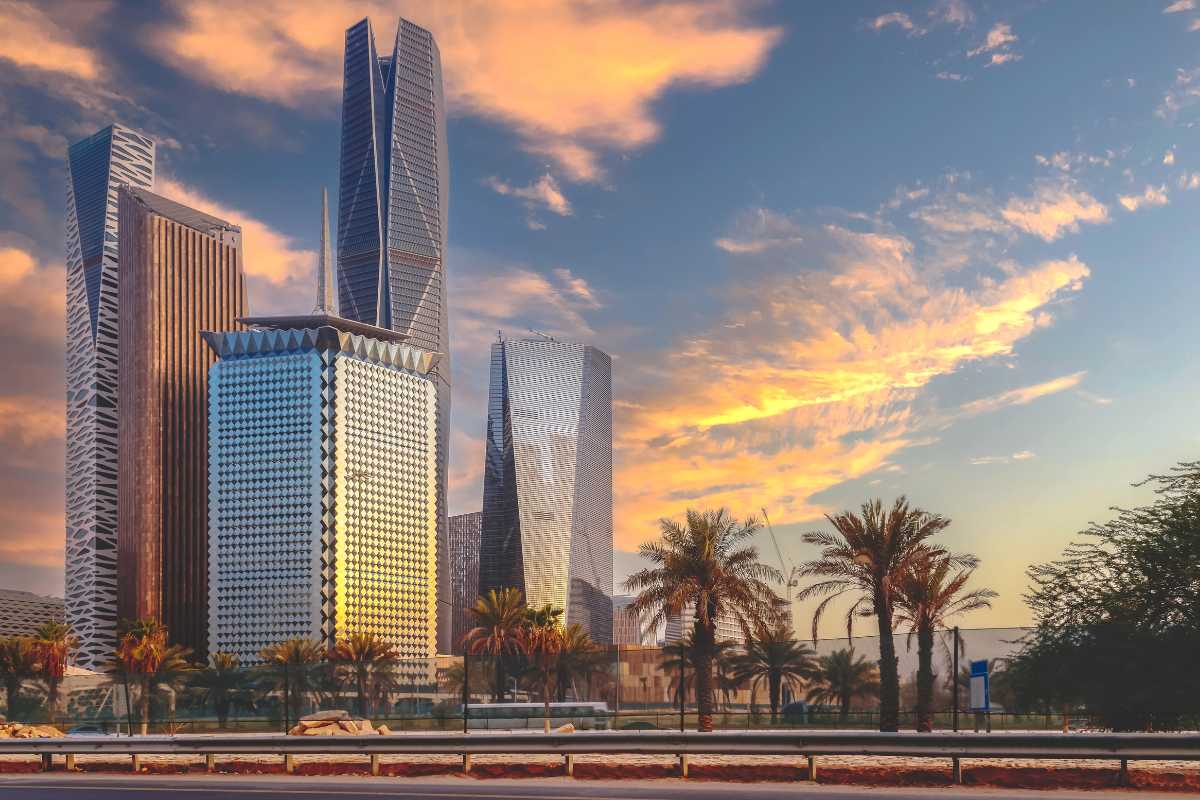 Saudi office rents increase, Riyadh leads with a 24 percent spike